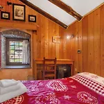 Gasthuis Arthemisia - 3*