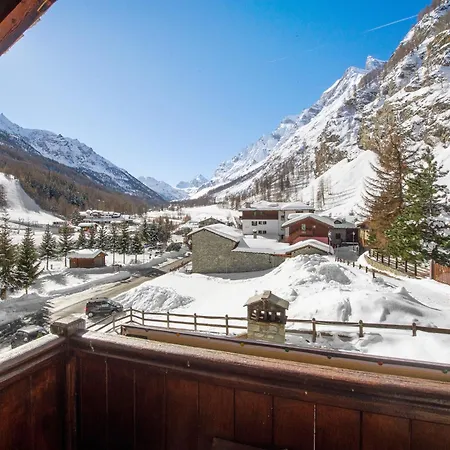 Arthemisia - Rhêmes-notre-dame Maison d'hôtes 3*