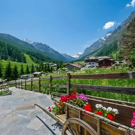 Arthemisia - Vendégház Rhêmes-Notre-Dame