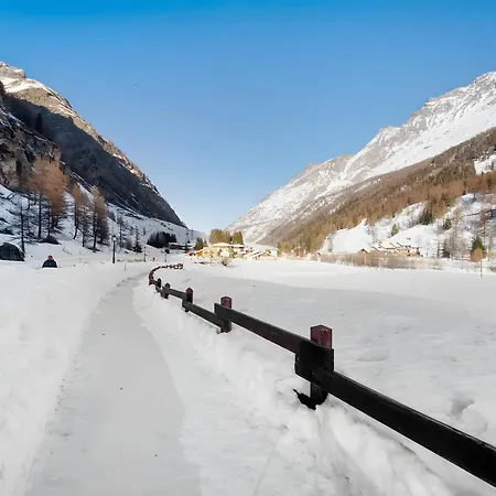 Casa de hóspedes Arthemisia - Rhêmes-notre-dame Rhêmes-Notre-Dame